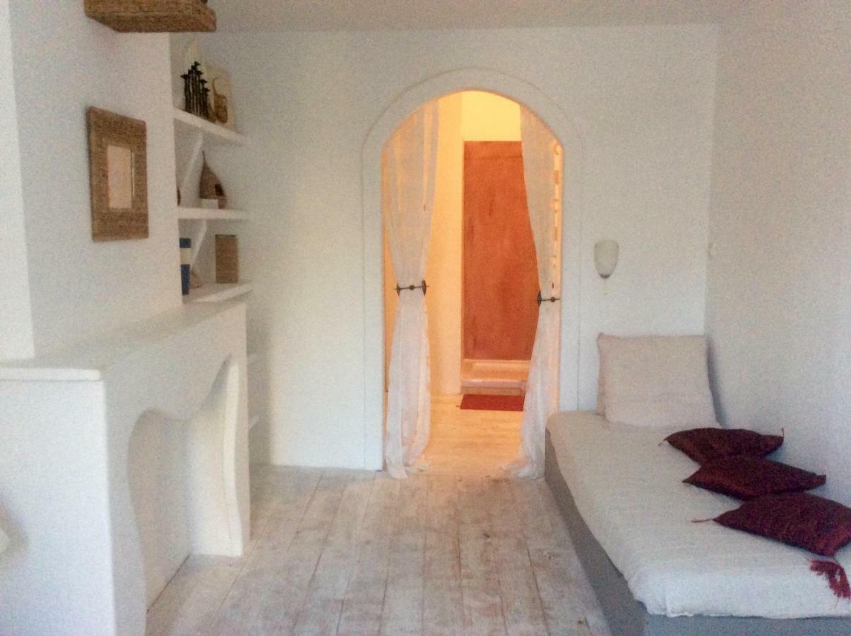 La Planque Bed & Breakfast Gruissan Bagian luar foto