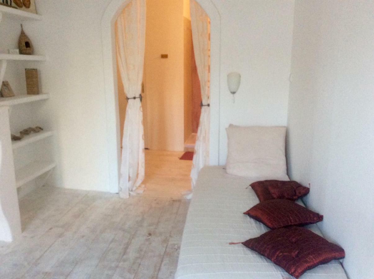 La Planque Bed & Breakfast Gruissan Bagian luar foto